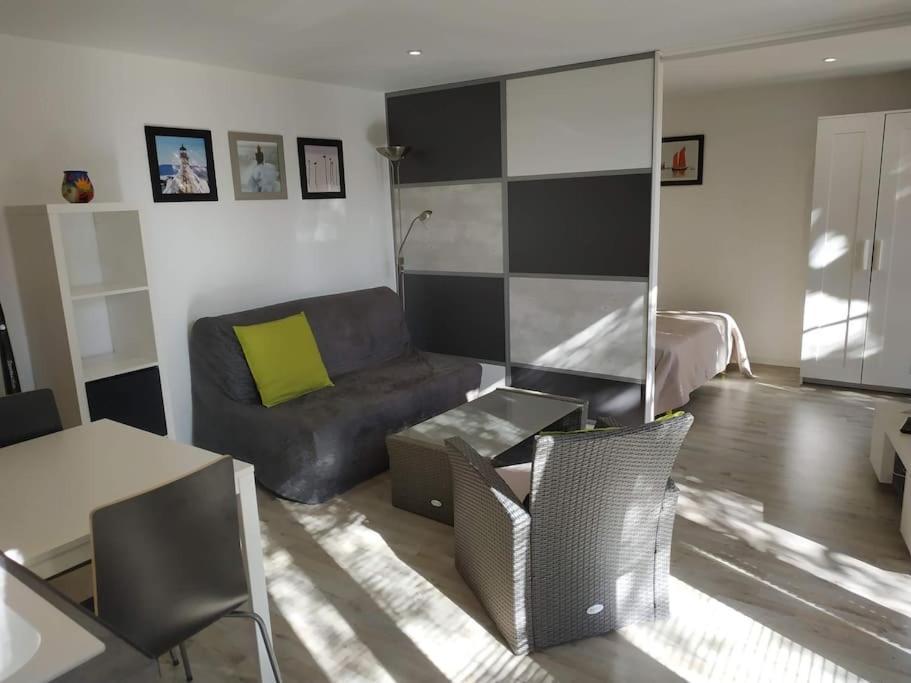 Studio Jacuzzi Prive A 8 Min A Pied De La Plage Apartment La Ciotat Exterior photo