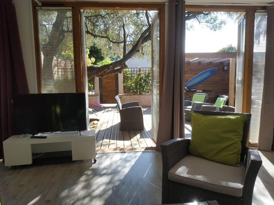 Studio Jacuzzi Prive A 8 Min A Pied De La Plage Apartment La Ciotat Exterior photo