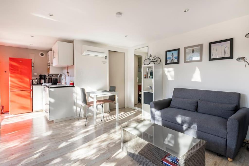 Studio Jacuzzi Prive A 8 Min A Pied De La Plage Apartment La Ciotat Exterior photo